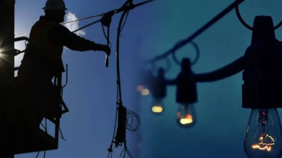 Russian strikes cause new power outages in five Ukrainian oblasts