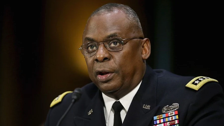 US Defense Secretary comments on Ukraine's preparedness for counteroffensive following Pentagon document leak