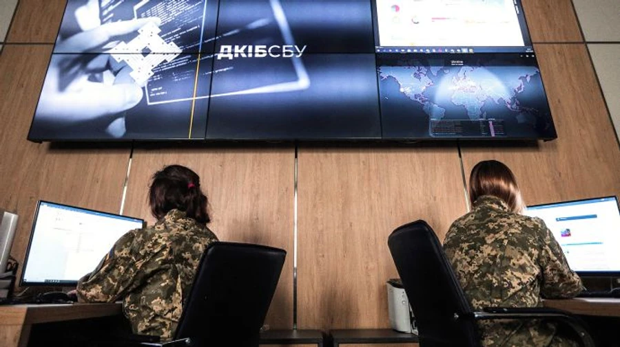 СБУ запускає 2 нових чат-боти: для пошуку зрадників і мародерів