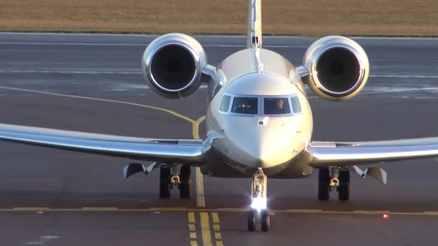 Перед введением санкций самолеты Медведчука перегнали в Швейцарию - СМИ