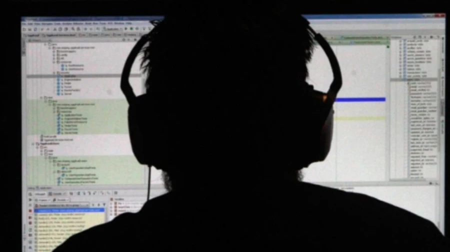 Влада Москви зібралася стежити за своїми жителями