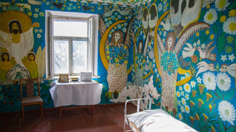 Божественна трагедія, або Як проста бабця Поліна з Олешок стала зіркою наївного мистецтва