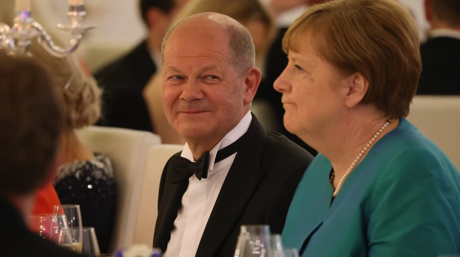 The man who was detained in Germany planned to kill Merkel and Scholz