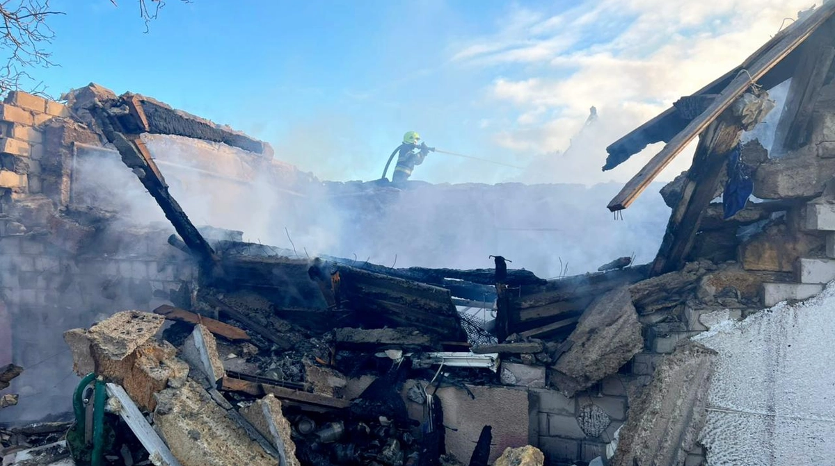 Russia launches 450 drones and 30 missiles, targeting mainly energy infrastructure in Ukraine's south – Zelenskyy