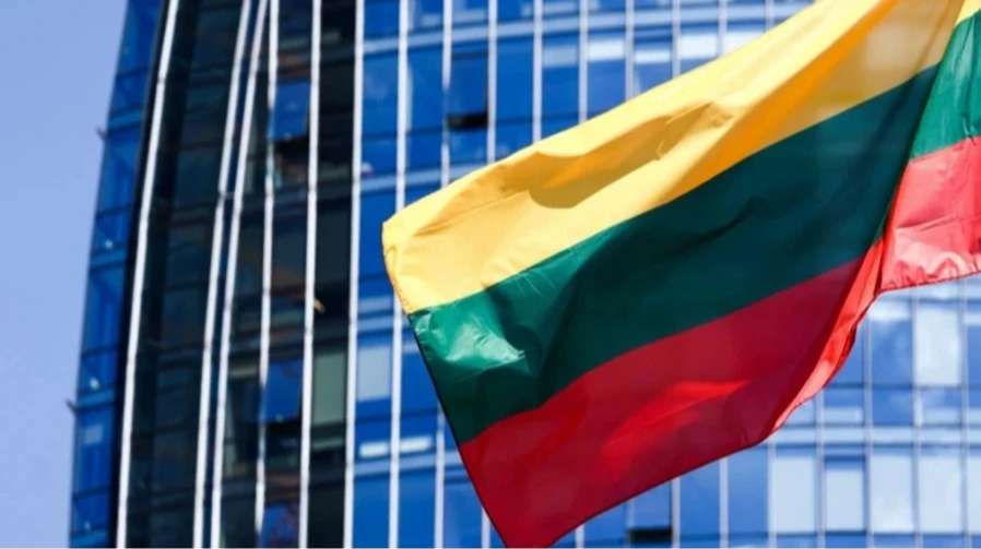 У президента Литви підтримали ідею обмежити транзит росіян шістьма годинами