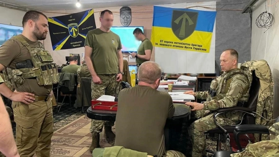 Росіяни нарощують сили поблизу Харківщини, але їх недостатньо для прориву нашої оборони − Сирський