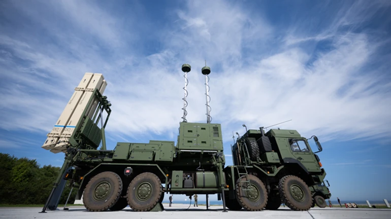 Germany sends new aid package to Ukraine: IRIS-T air defence system and ammunition  