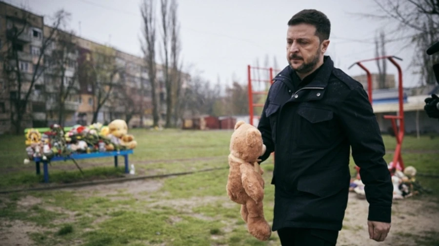 Зеленський у рідному Кривому Розі вшанував пам'ять жертв удару РФ 4 квітня