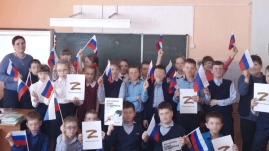Дітей у російських школах зомбують про користь санкцій