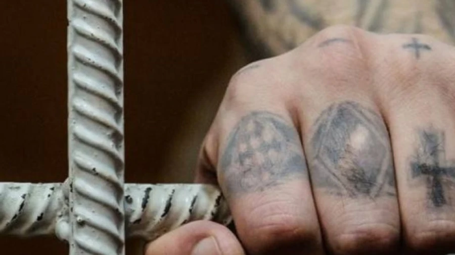 Грузин і українець у франківському СІЗО вибивали з в'язнів гроші на общак