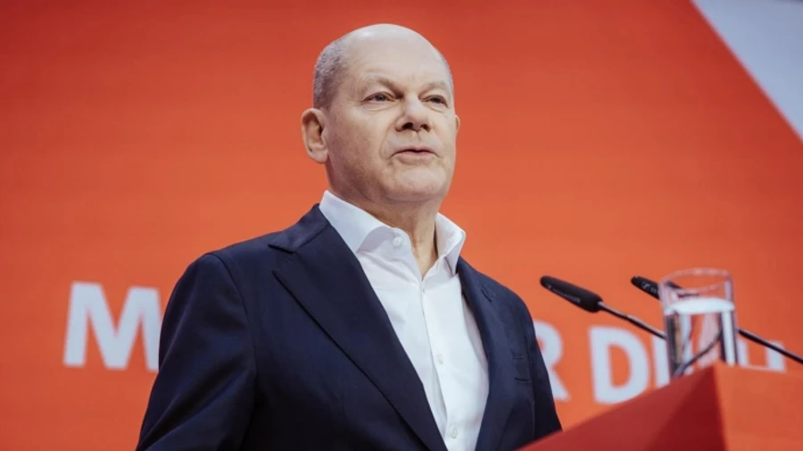 Scholz: Ukraine's demilitarisation must not happen