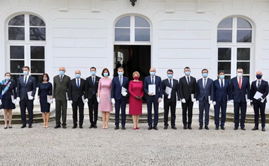 У Словаччині призначили новий уряд, окрім глави МЗС, на якого чекає карантин