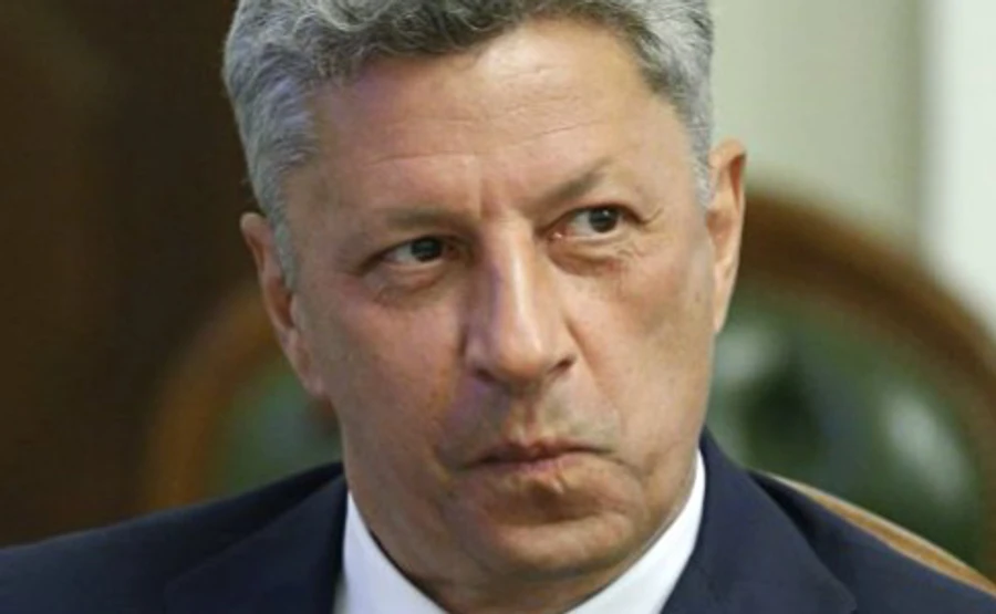 У Бойко жалуются, что 20% его голосов присвоили Порошенко