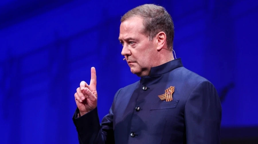Medvedev in a boorish manner threatened Trump with a nuclear response on Tomahawk