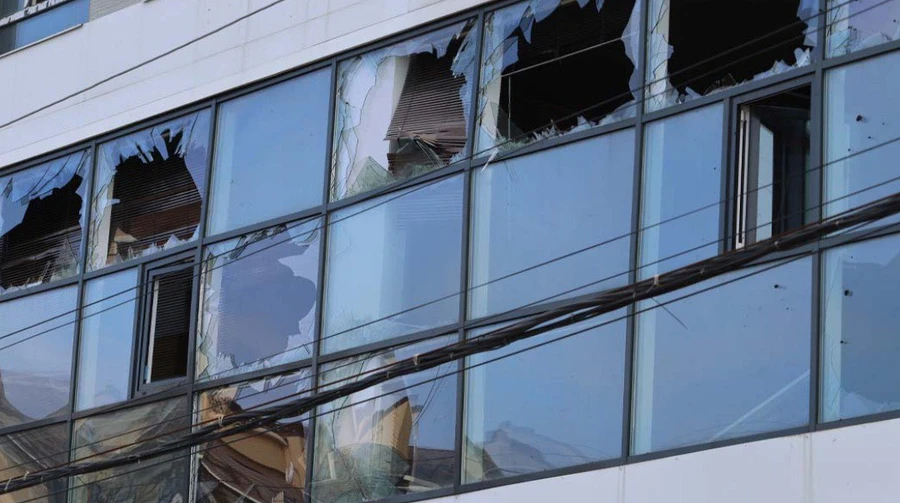 Росіяни вдарили Шахедами по Харкову: постраждала людина, пошкоджено інфраструктуру