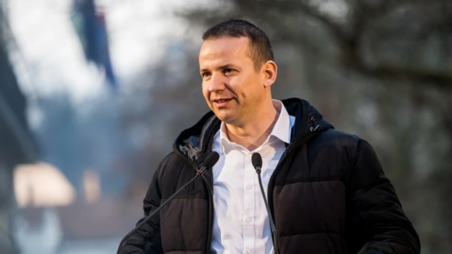 Лідер угорської партії: Якщо Україна впаде, ми вимагатимемо Закарпаття