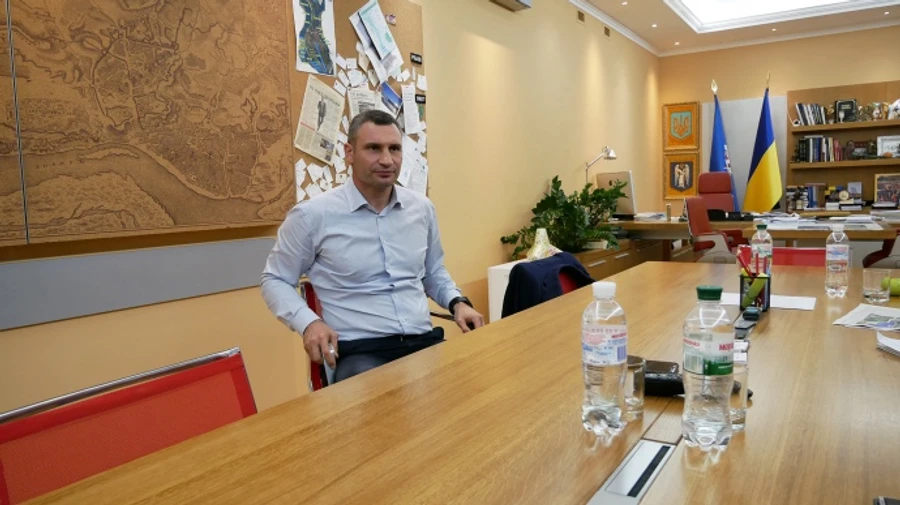 Кличко не поїде зустрічати Порошенка в аеропорт