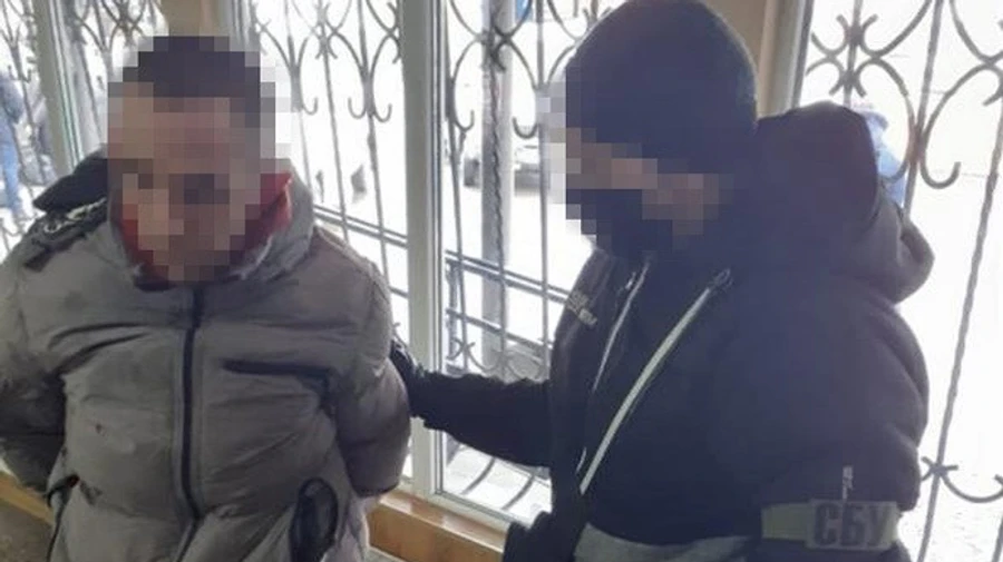 Затримали агентів ФСБ, які збирали військові таємниці   