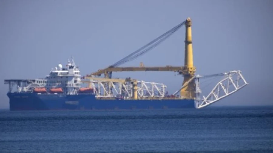 Российское судно для строительства Северного потока-2 прибыло на место
