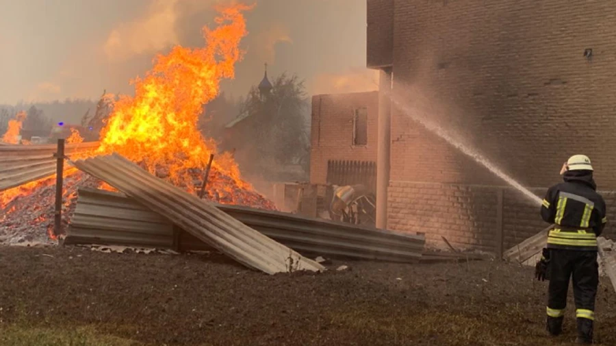 Через пожежу на Донбасі Україна просить всеосяжний режим тиші