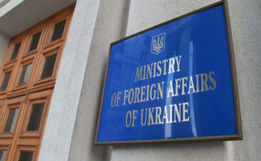 Россия высылает украинских дипломатов