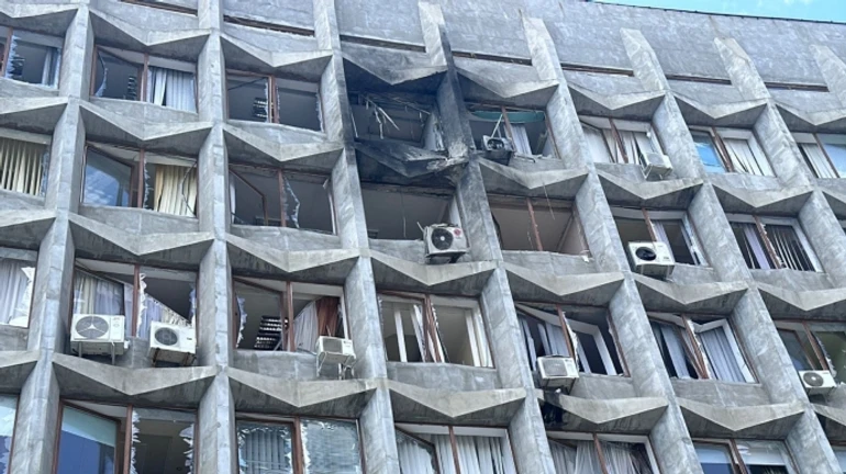 Russian drone strikes building of Sumy Oblast Military Administration – video