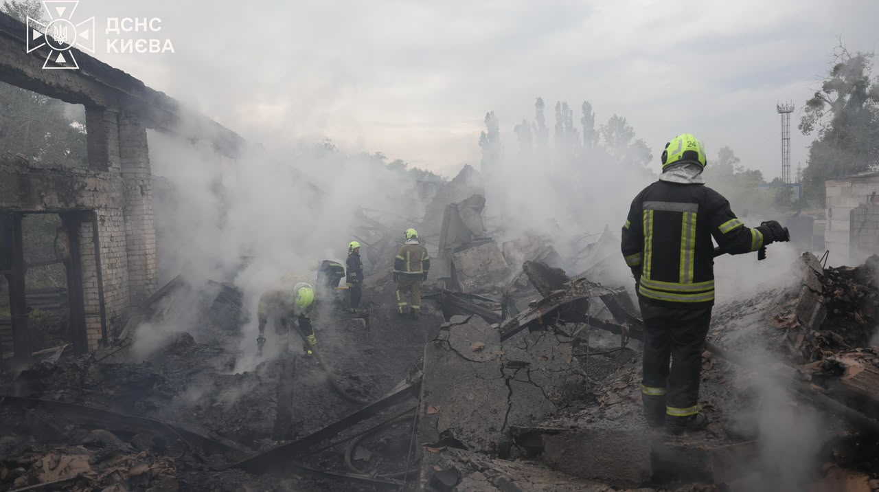 У Києві після російської атаки виявили тіло людини – КМВА