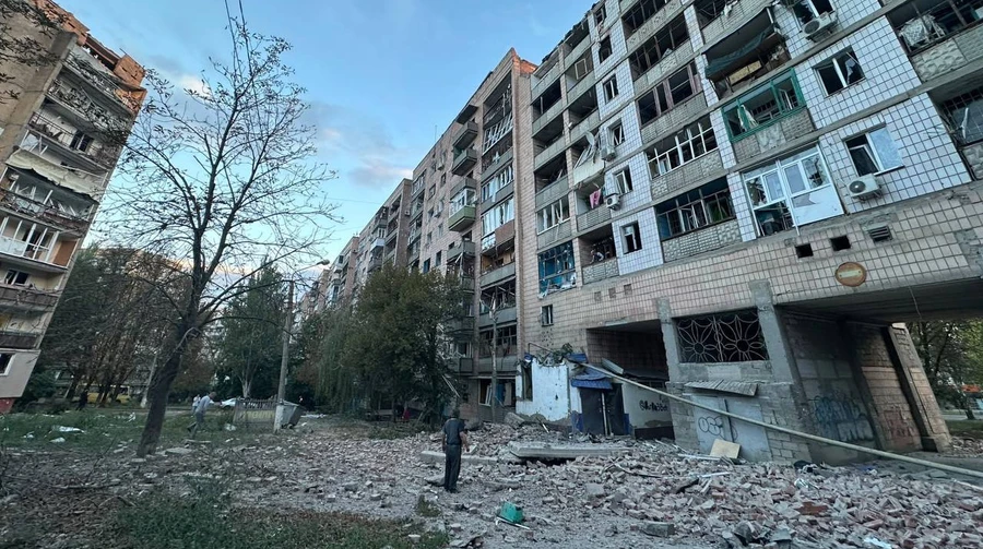 РФ скинула авіабомби на центр Краматорська: є влучання у багатоповерхівки, 2 людини загинули