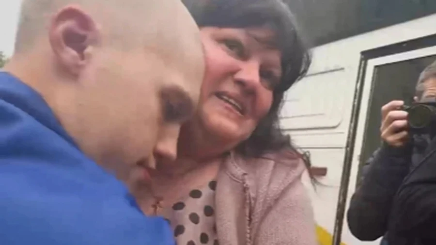 Ukrainian mother let off fine for speeding to reunite with son just freed from Russian captivity
