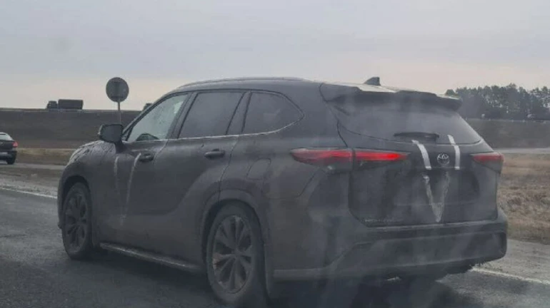 По Білорусі росіяни їздять на авто, вкрадених в Україні – ЗМІ