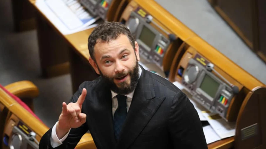 Слуги будуть вирішувати, що робити з Дубінським