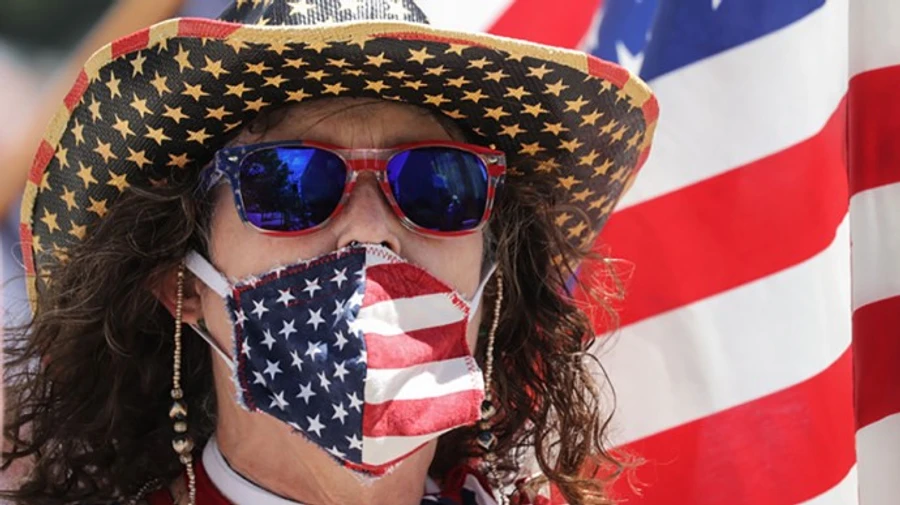 США увійшли в нову фазу епідемії коронавірусу – медексперт Білого дому