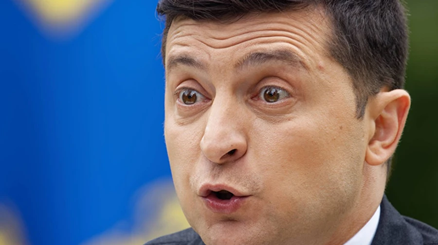 Степанов не мог закупить костюмы вдвое дороже – Зеленский