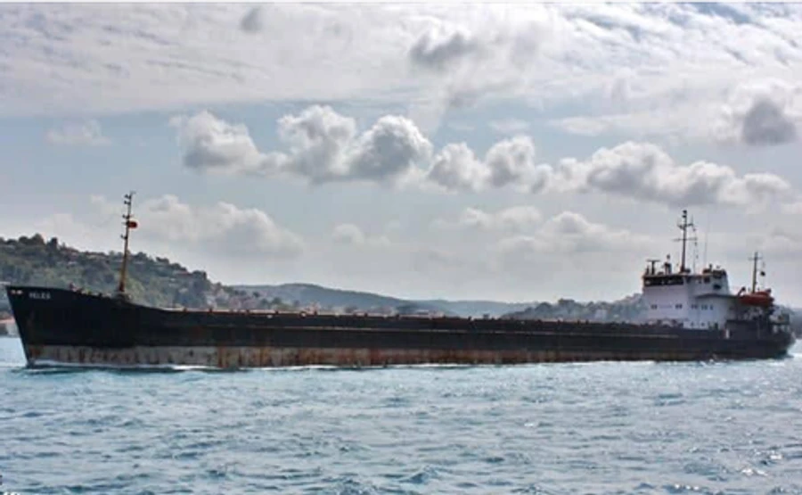 В Черном море на мель село судно, которое незаконно заходило в Крым - МВОТ