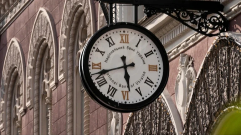 Нацбанк пом'якшив валютні обмеження: кого вони стосуються