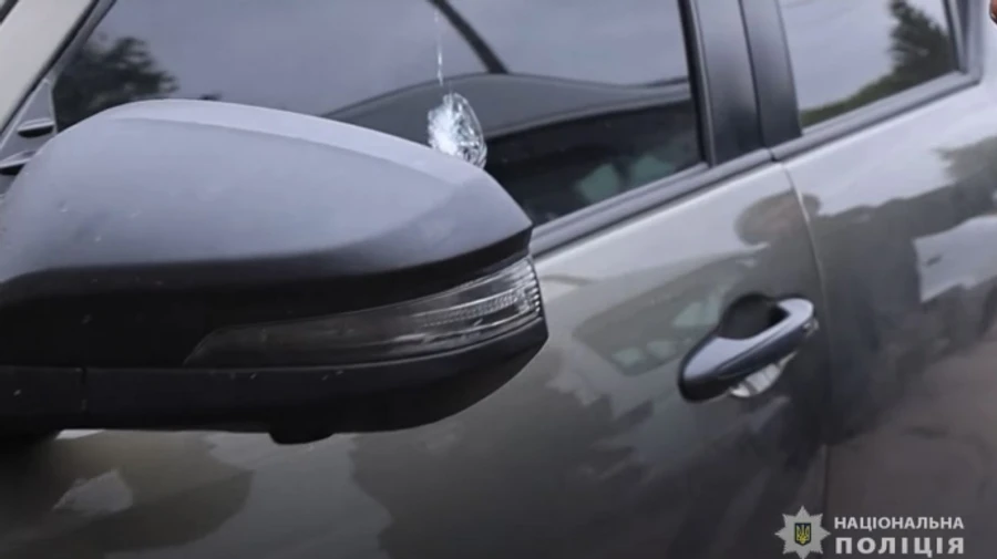 Російські снайпери обстріляли авто поліцейських під час евакуації з Вовчанська