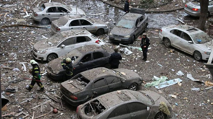 Russia launches 99 missiles, 72 downed, including all 10 hypersonic Kinzhals – Commander-in-Chief