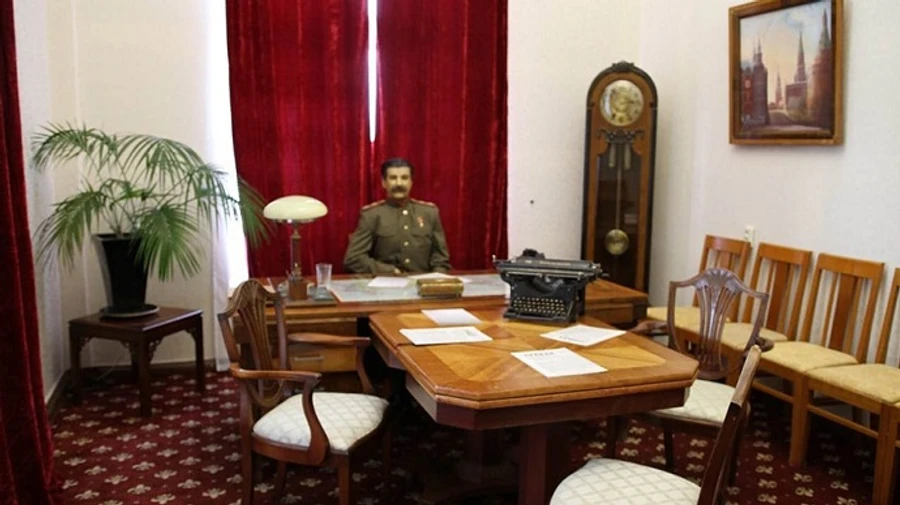 В окупованому Криму відкрили виставку про відпочинок Сталіна на держдачі