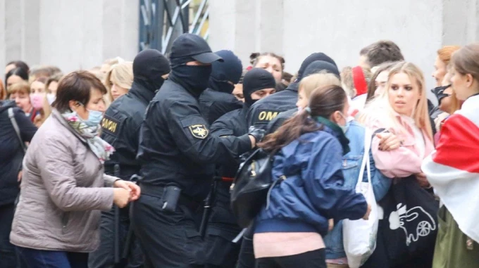 У Білорусі жорсткими затриманнями завершився черговий марш