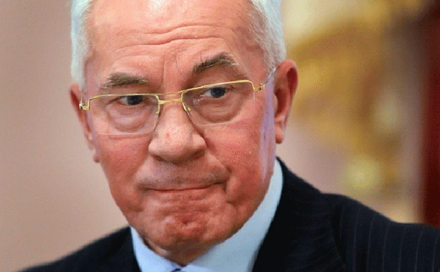 Генпрокуратура надіслала повістку Азарову