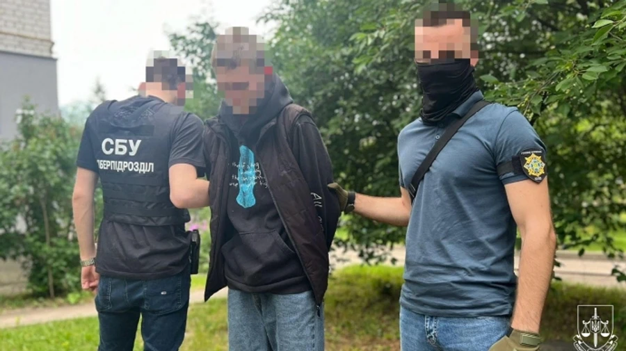 Затримали шпигуна, який здавав дані про військові навчальні заклади і шпиталі у Житомирі та Одесі