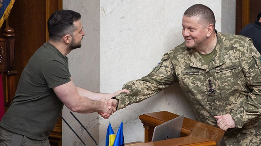 Українці не вірять, що між політичним та військовим керівництвом є конфлікт – КМІС