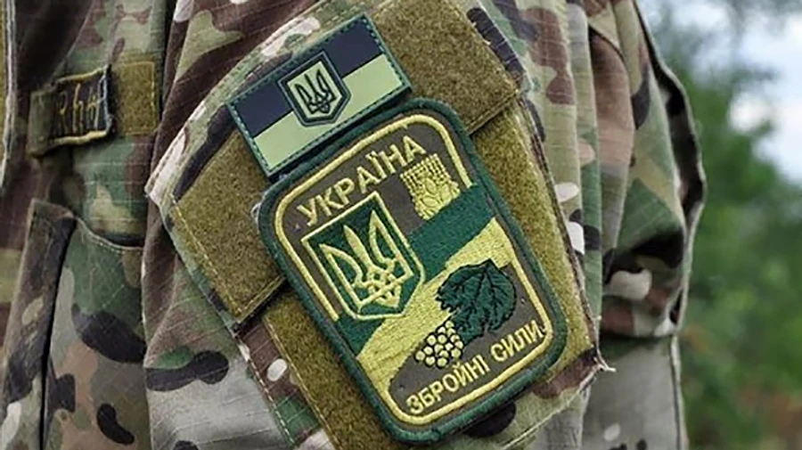Военный подорвался на взрывном устройстве в районе ООС
