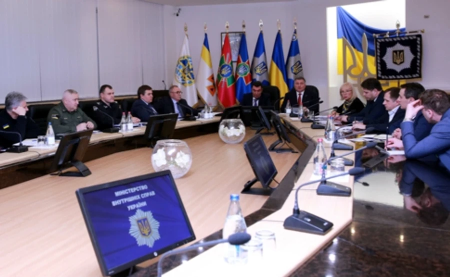 МВС: Температуру мірятимуть у всіх, хто перетинає кордон України