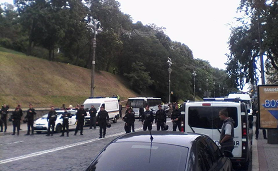 Вибух на Грушевського у 2017 році: зловмисникам загрожує до 15 років 