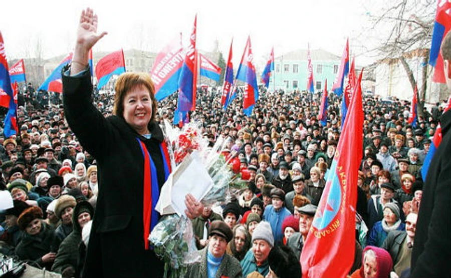 Націоналісти облили кефіром Вітренко