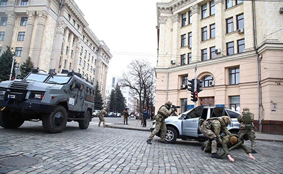 СБУ звільнила будівлю Харківської ОДА від диверсантів