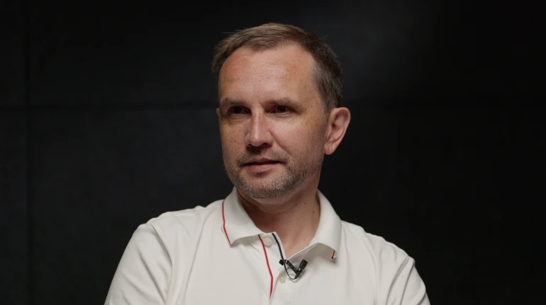 Українців у Польщі багато, їх легко помітити. У найгіршому разі це може вилитися в погроми – Володимир Вʼятрович