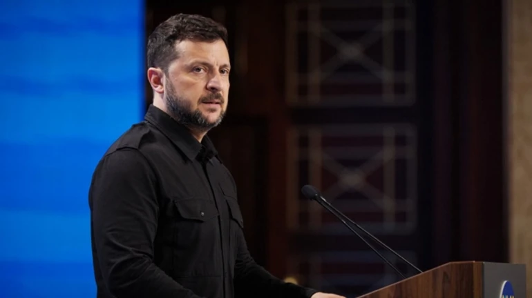 Level of people's trust in Zelenskyy decreases – survey