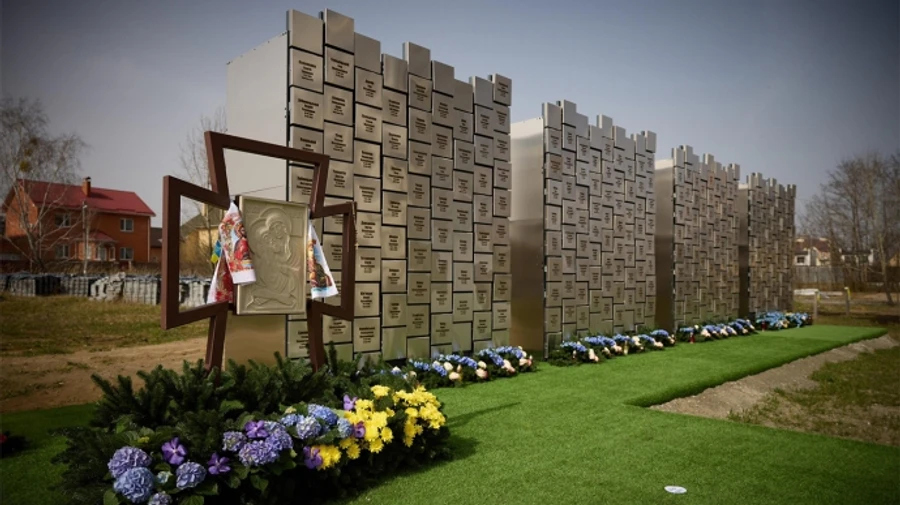 Foreign ambassadors honour memory of Bucha victims on second anniversary of town's liberation – photo